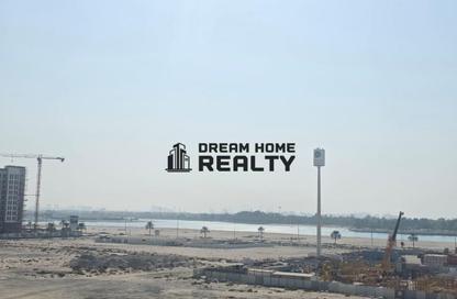 Apartment - 2 - 2 for rent in Indigo Beach Residence - Maryam Island - Al Khan - Sharjah