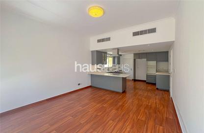 Villa - 5 Bedrooms - 4 Bathrooms for rent in Meadows 1 - Meadows - Dubai Villa - 5 Bedrooms - 4 Bathrooms for rent in Meadows 1 - Meadows - Dubai