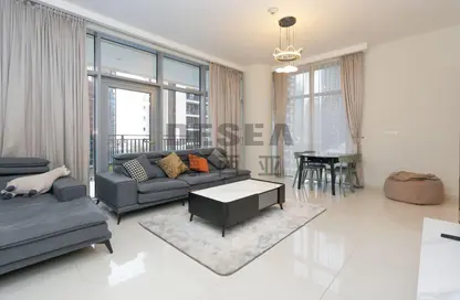 Apartment - 1 Bedroom - 2 Bathrooms for rent in Boulevard Crescent Tower 2 - BLVD Crescent - Downtown Dubai - Dubai
