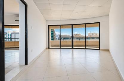 Apartment - 2 Bedrooms - 2 Bathrooms for rent in Al Karama - Dubai