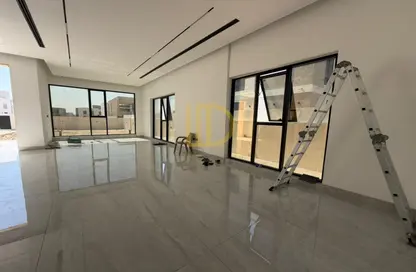 Villa - 4 Bedrooms - 5 Bathrooms for rent in Wadi Alshabak - Dubai