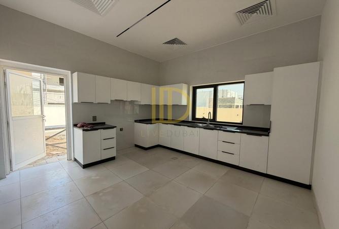 58567600 - Property Image 2