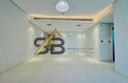 Apartment - 2 Bedrooms - 2 Bathrooms for rent in Kay 1 Building - Queue Point - Liwan - Dubai