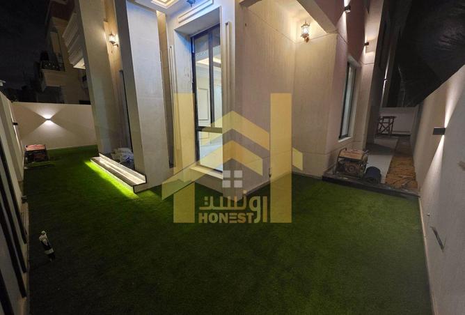 68300837 - صورة العقار 3