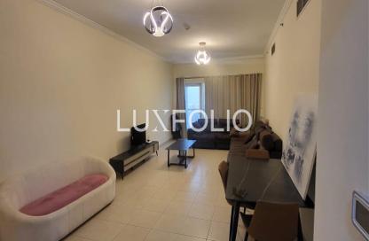 Apartment - 2 - 3 for sale in Burj Al Nujoom - Downtown Dubai - Dubai