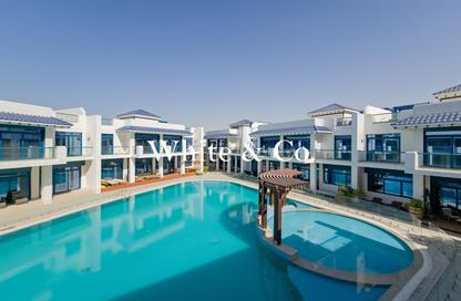 Villa - 4 Bedrooms - 5 Bathrooms for rent in Palma Residences - Palm Jumeirah - Dubai