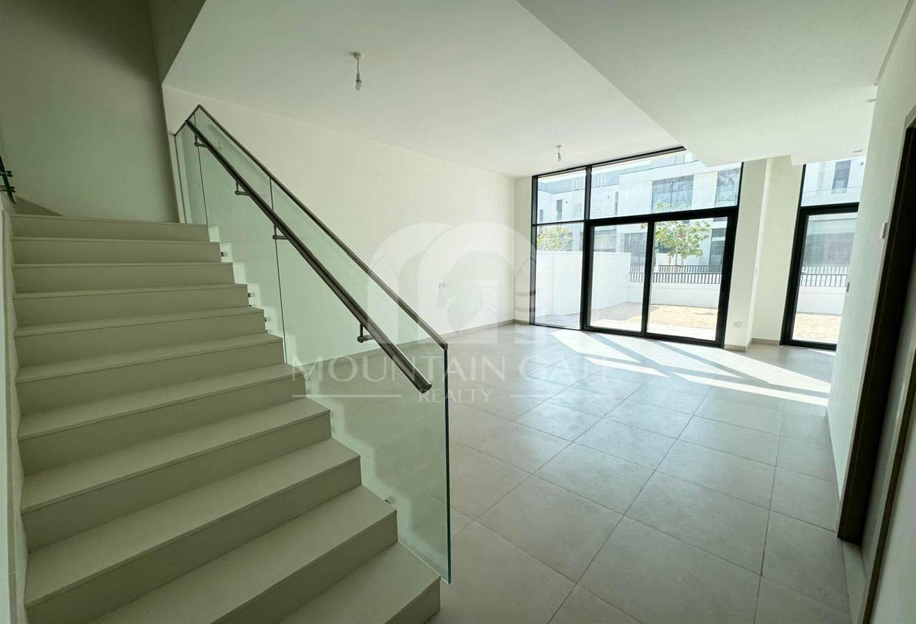 Park View, Corner Unit and Large Plot Landscaped photo 24
