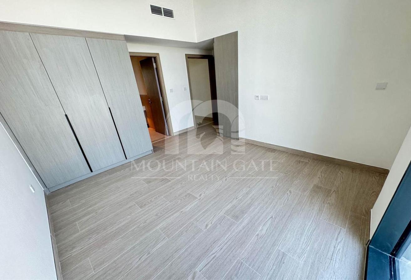 Park View, Corner Unit and Large Plot Landscaped photo 16
