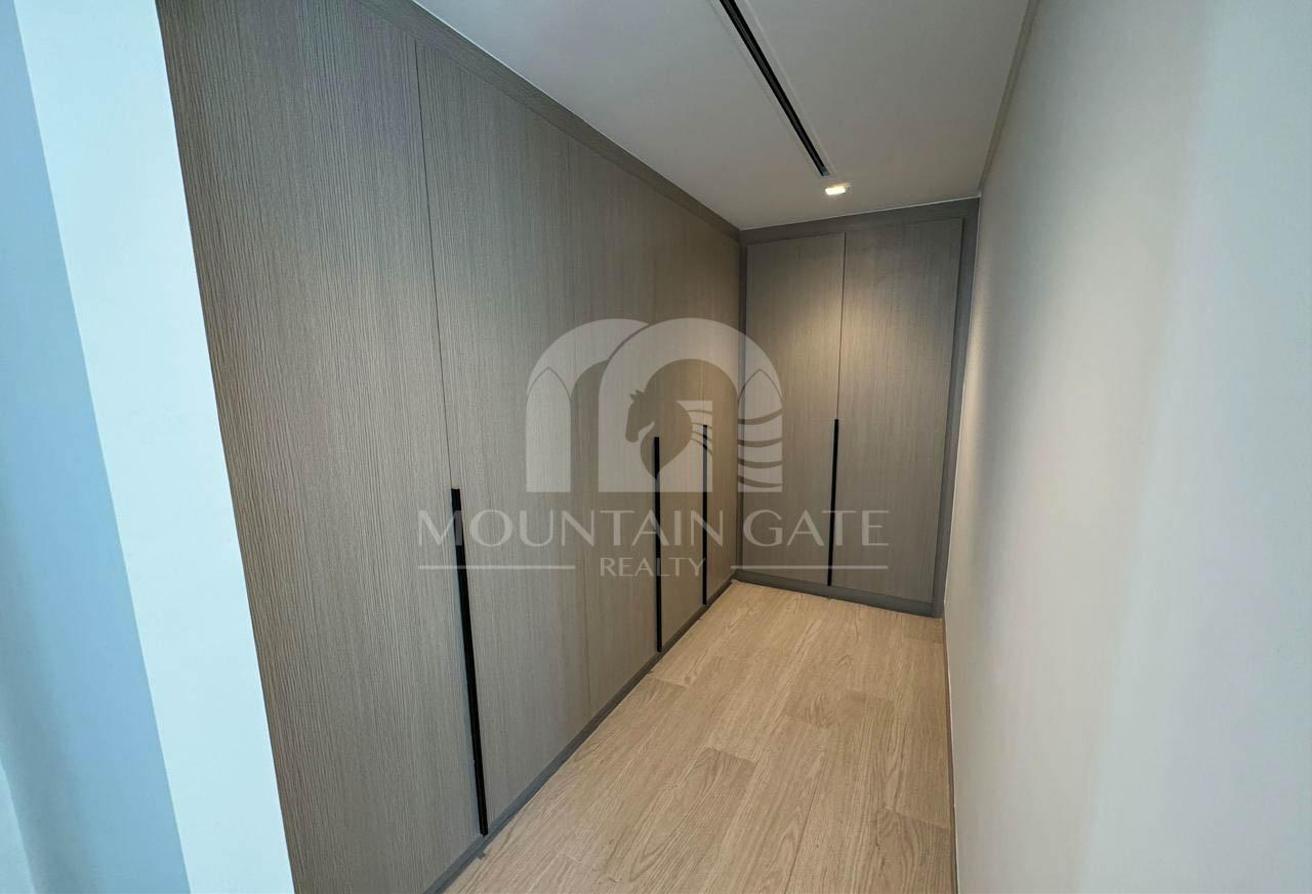 Park View, Corner Unit and Large Plot Landscaped photo 9