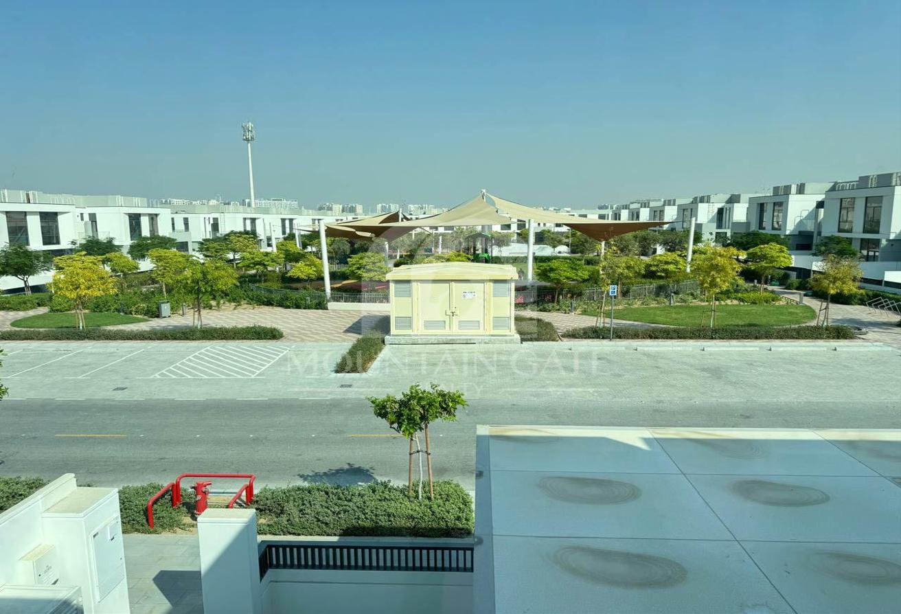 Park View, Corner Unit and Large Plot Landscaped photo 14