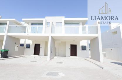Townhouse - 3 - 3 for sale in Basswood - Damac Hills 2 - Dubai Townhouse - 3 - 3 for sale in Basswood - Damac Hills 2 - Dubai