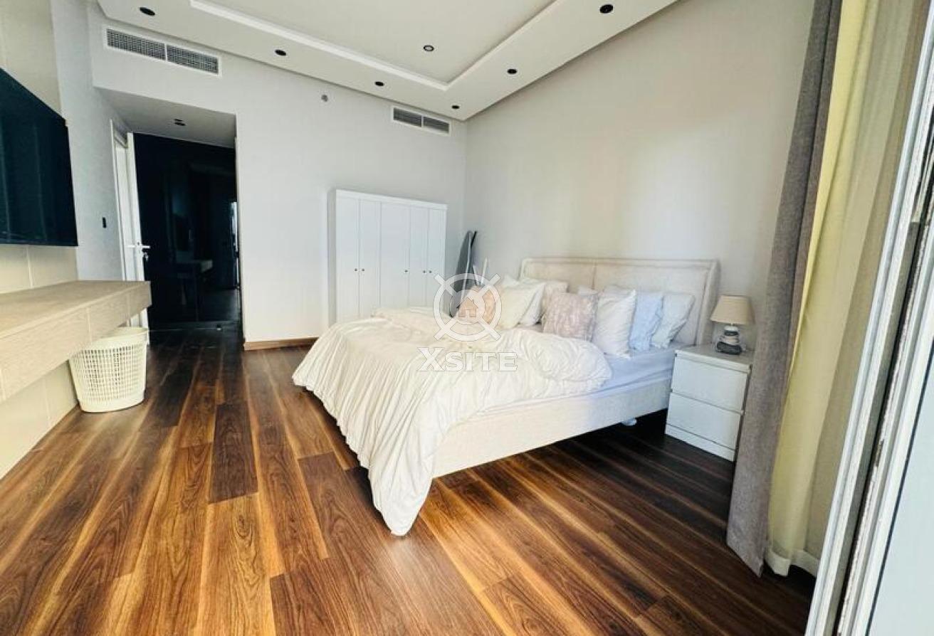 Ready to Move| Renovated |Spacious Layout photo 4