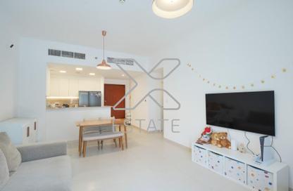 Apartment - 3 Bedrooms - 3 Bathrooms for sale in Zahra Apartments 2B - Zahra Apartments 2 - Zahra Apartments - Town Square - Dubai Apartment - 3 Bedrooms - 3 Bathrooms for sale in Zahra Apartments 2B - Zahra Apartments 2 - Zahra Apartments - Town Square - Dubai