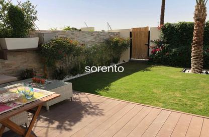 Townhouse - 3 - 3 for rent in Hayat Townhouses - Town Square - Dubai