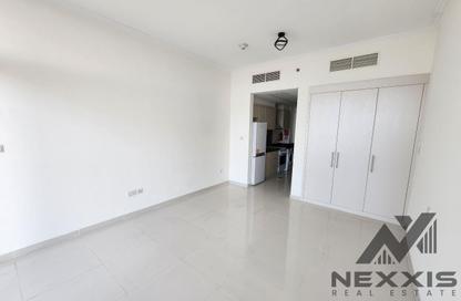 Apartment - Studio - 1 for rent in Carson C - Carson - Damac Hills - Dubai