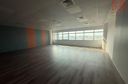 Office Space - Studio - 1 for rent in Al Garhoud business center - Al Garhoud - Dubai