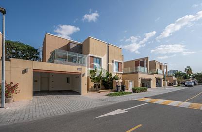 Villa - 4 - 6 for sale in Villa Lantana 2 - Villa Lantana - Dubai Science Park - Dubai