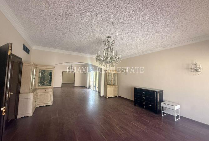 73847967 - Property Image 3