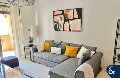 شقة - غرفة نوم - 1 حمام للايجار في ينسون 5 - ينسون - دبي القديمة - وسط مدينة دبي - دبي