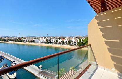 Apartment - Studio - 1 for rent in Palm Views West - Palm Views - Palm Jumeirah - Dubai