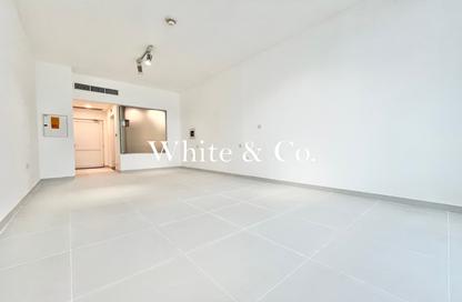 Apartment - Studio - 1 for rent in Palm Views West - Palm Views - Palm Jumeirah - Dubai