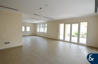 Villa - 3 - 3 for sale in District 7 - Jumeirah Park - Dubai