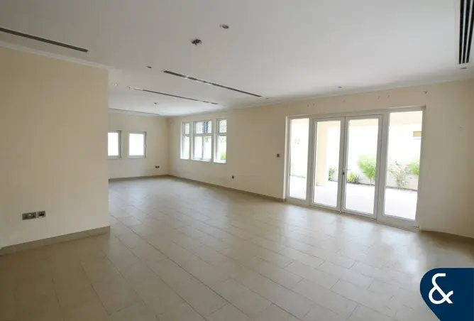 157802020 - Property Image 2