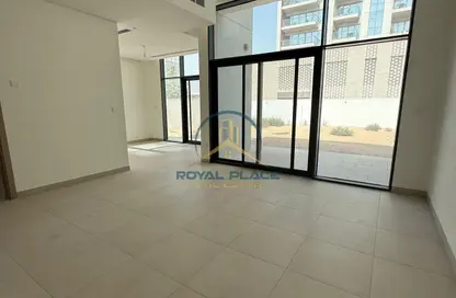 فيلا - 4 غرف نوم - 5 حمامات للايجار في مروج الفرجان شرق - مروج الفرجان - الفرجان - دبي