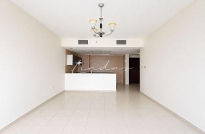Apartment - 2 - 3 for rent in Royal Residence 1 - Royal Residence - Dubai Sports City - Dubai