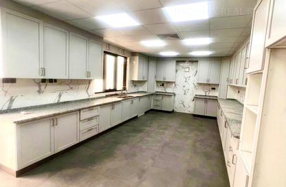 Villa - 5 Bedrooms - 7 Bathrooms for rent in Al Tarfa - Mughaidir - Sharjah