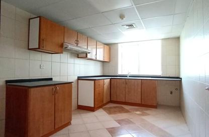 Apartment - 3 Bedrooms - 4 Bathrooms for rent in Al Khan Corniche - Al Khan - Sharjah