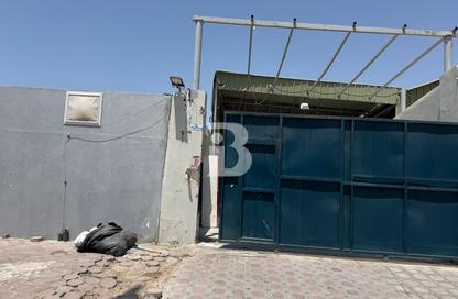 Warehouse - Studio for rent in Al Qusais - Dubai