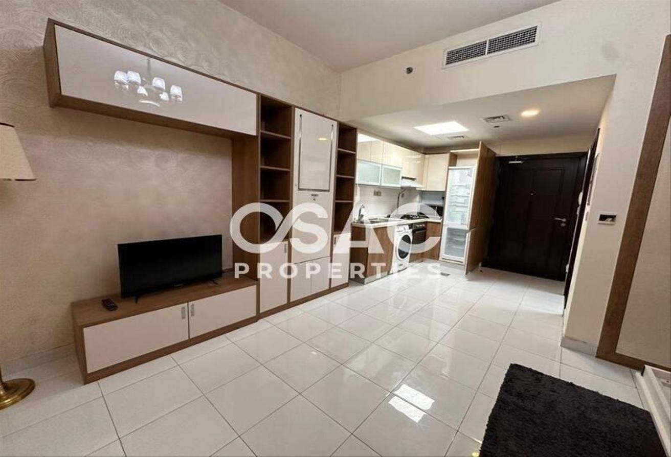 Spacious Studio | Unfurnished | Ready to Move In photo 2