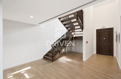 Villa - 3 - 6 for rent in Sur La Mer - Jumeirah 1 - Jumeirah - Dubai