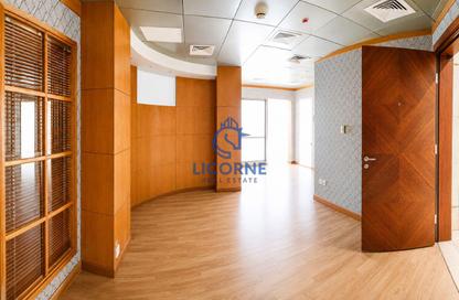 Office Space - Studio - 1 Bathroom for rent in Fairmont Hotel - Sheikh Zayed Road - Dubai