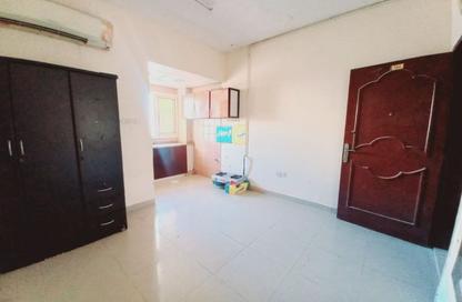 Apartment - Studio - 1 for rent in Fire Station Road - Muwaileh - Sharjah Apartment - Studio - 1 for rent in Fire Station Road - Muwaileh - Sharjah