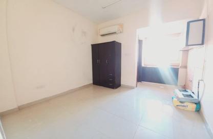 Apartment - Studio - 1 for rent in Fire Station Road - Muwaileh - Sharjah