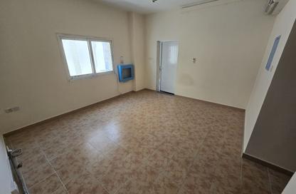 Apartment - Studio - 1 for rent in Fire Station Road - Muwaileh - Sharjah