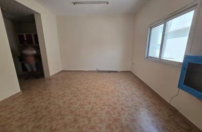 Apartment - Studio - 1 for rent in Fire Station Road - Muwaileh - Sharjah