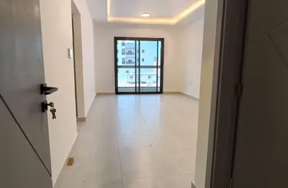 Apartment - 1 Bedroom - 2 Bathrooms for rent in Al Jurf Industrial 3 - Al Jurf Industrial - Ajman