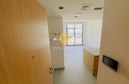 Apartment - 1 - 1 for rent in Souks Residential - Al Mamsha - Muwaileh - Sharjah