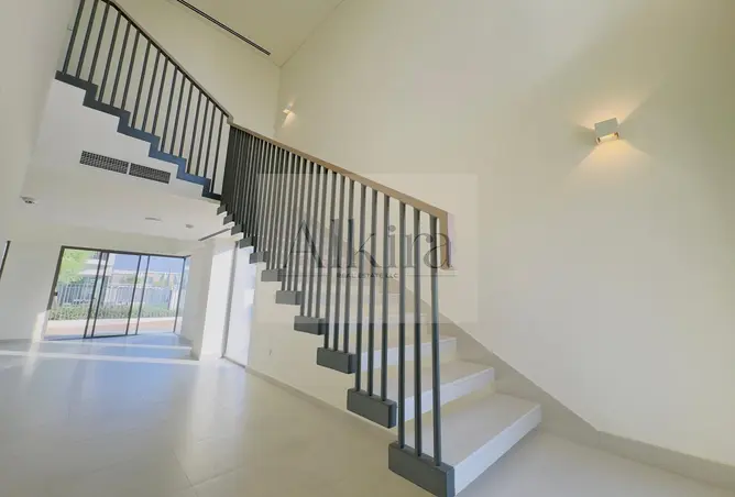 155055390 - Property Image 3