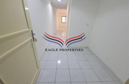 Apartment - Studio - 1 Bathroom for rent in Mankhool - Bur Dubai - Dubai