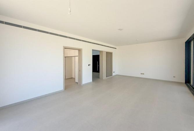 73160621 - Property Image 3