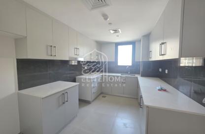 Apartment - 2 - 2 for rent in Jawaher Residences 1 - Jawaher Residences - Maryam Island - Al Khan - Sharjah