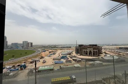 شقة - 3 غرف نوم - 5 حمامات للبيع في التعاون - الشارقة