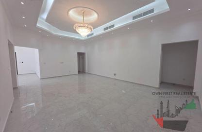 Villa - 5 - 7 for rent in Al Aweer - Dubai Villa - 5 - 7 for rent in Al Aweer - Dubai