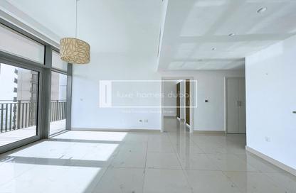 Apartment - 1 Bedroom - 2 Bathrooms for rent in Boulevard Crescent Tower 1 - BLVD Crescent - Downtown Dubai - Dubai