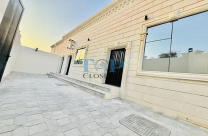 Villa - 2 Bedrooms - 4 Bathrooms for rent in Shi'bat Al Wutah - Al Ain