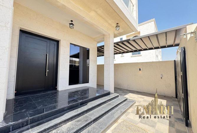 128808116 - Property Image 2